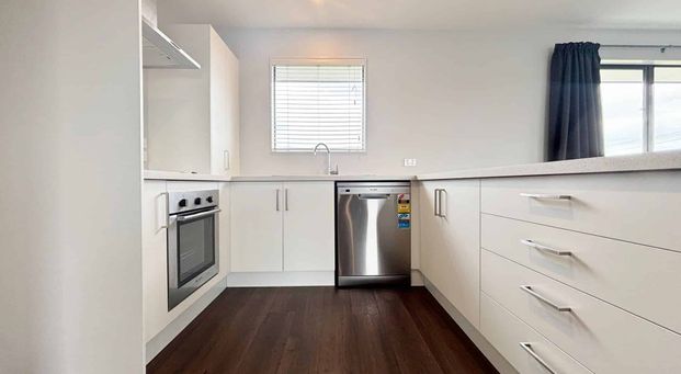 ARANUI - 3 BEDROOMS, 1 BATHROOM, HEATPUMP, CARPORT - Photo 1