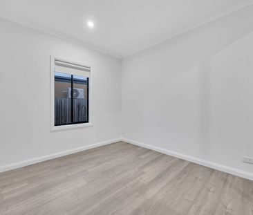 38 Karachi Avenue, Mount Cottrell, Vic 3024 - Photo 6