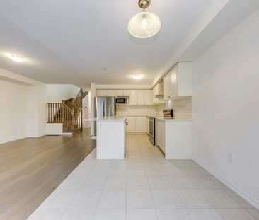 For Lease - 122 Esther Crescent, Thorold, Ontario - Photo 2