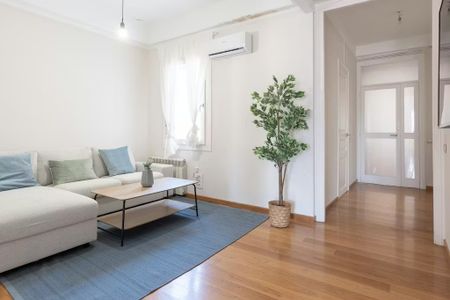 Travessera de les Corts, Barcelona, Catalonia 08029 - Photo 2