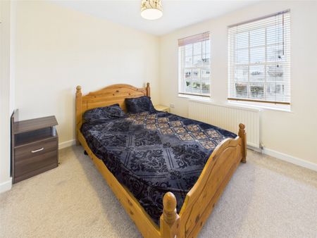 Meadway, Twickenham, Twickenham, TW2 - Photo 3