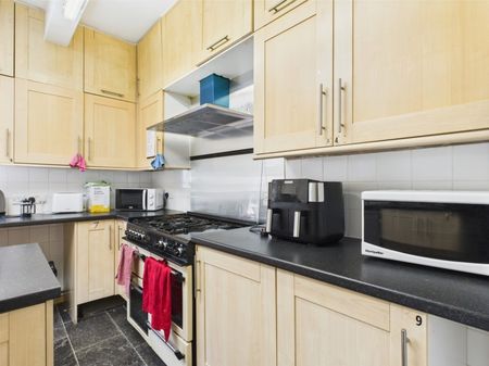 Tewkesbury Road, Longford - Photo 4