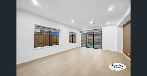 Modern Family Home in Tarneit with 4 Bedrooms - Photo 1