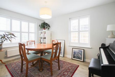 3 bedroom link detached house to rent - Photo 3