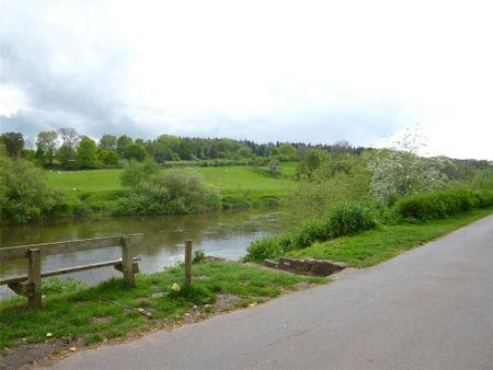 2 bedroom semi-detached house to rent - Photo 4
