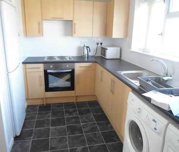 3 bed flat to rent in Hamlet Drive, Colchester - Photo 5