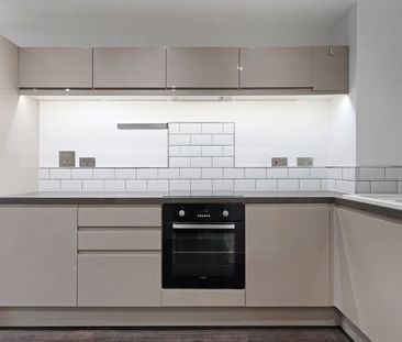 1 West Bar, Sheffield - Photo 5