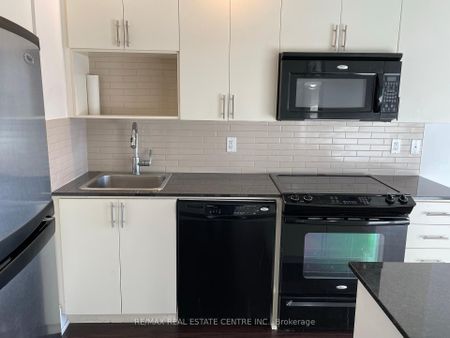 1806 181 Wynford Drive - Photo 4