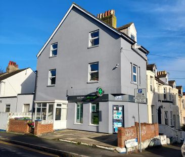 2 bedroom maisonette to rent - Photo 1