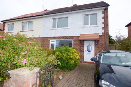 3 bed semi-detached house to rent in Edinburgh Road, Jarrow, NE32 - Photo 5