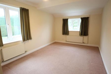2 bedroom detached bungalow to rent - Photo 4