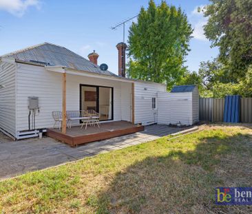 Charming & Convenient Home Near Bendigo CBD - Photo 5
