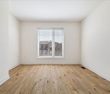 For Lease - 590 North Service Road Unit# 105, Hamilton, Ontario - Photo 3