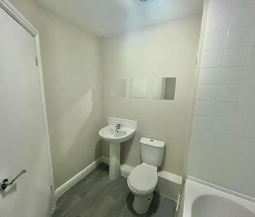 2 bedroom flat to rent - Photo 6