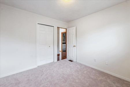 For Lease - 82 Whitlaw Way, Brant, Ontario - Photo 5