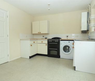 2 bedroom semi-detached house to rent - Photo 6