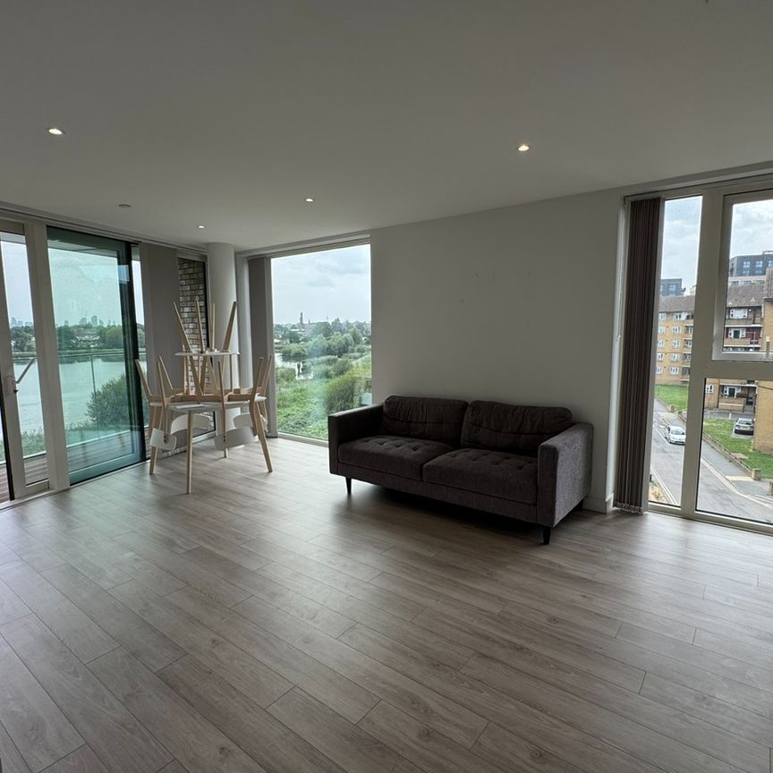 2 Bed Flat, Theshoreline Building, N4 - Photo 1