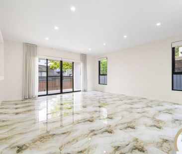 Spacious Brand New Five Bedroom Duplex - Photo 1