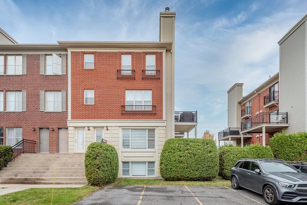 Appartement - 4-9015 Rue Le Corbusier - Photo 1
