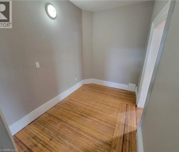 303 EAST 19TH Street Unit# 1, Hamilton, Ontario, L9A4S6 - Photo 6