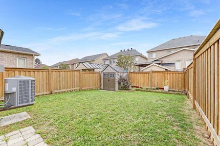 For Lease - 102 Everingham Circle, Brampton, Ontario - Photo 3