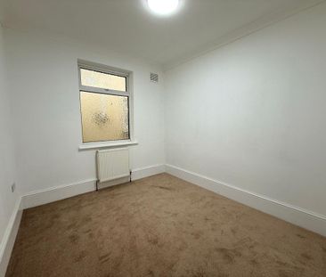 4 bedroom detached bungalow to rent - Photo 5