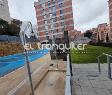 Piso de alquiler en Calle Rafael Bergamín, San Juan Bautista - Photo 1