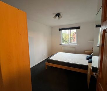 1 Bed Flat, Mayers Lane, SE14 - Photo 5