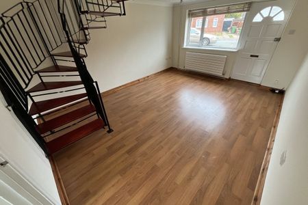 Shakespeare Way - Photo 3