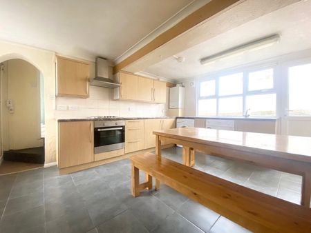 6 bedroom house to rent - Photo 5