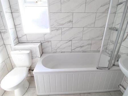 Whitley Road, Bedford - Photo 3