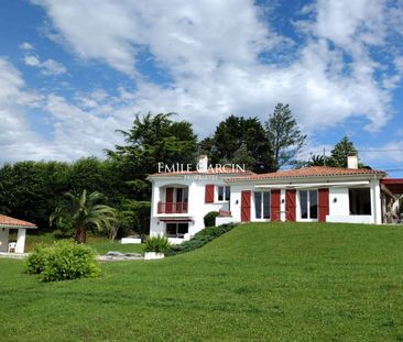 Maison à louer à Urrugne, avec vue magnifique sur la Rhune. - Photo 2