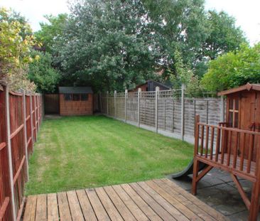 3 bedroom semi-detached house to rent - Photo 2