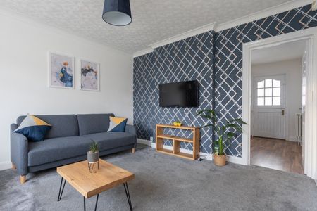 3 Bed Semi-Detached House, Middleton Road, LS10 - Photo 4