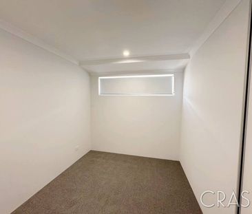 Brand NEW 4x2 House in Eglinton with Alfresco! - Photo 2