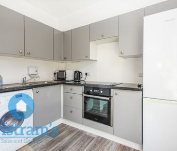 1 bed Apartment for Rent - Photo 5