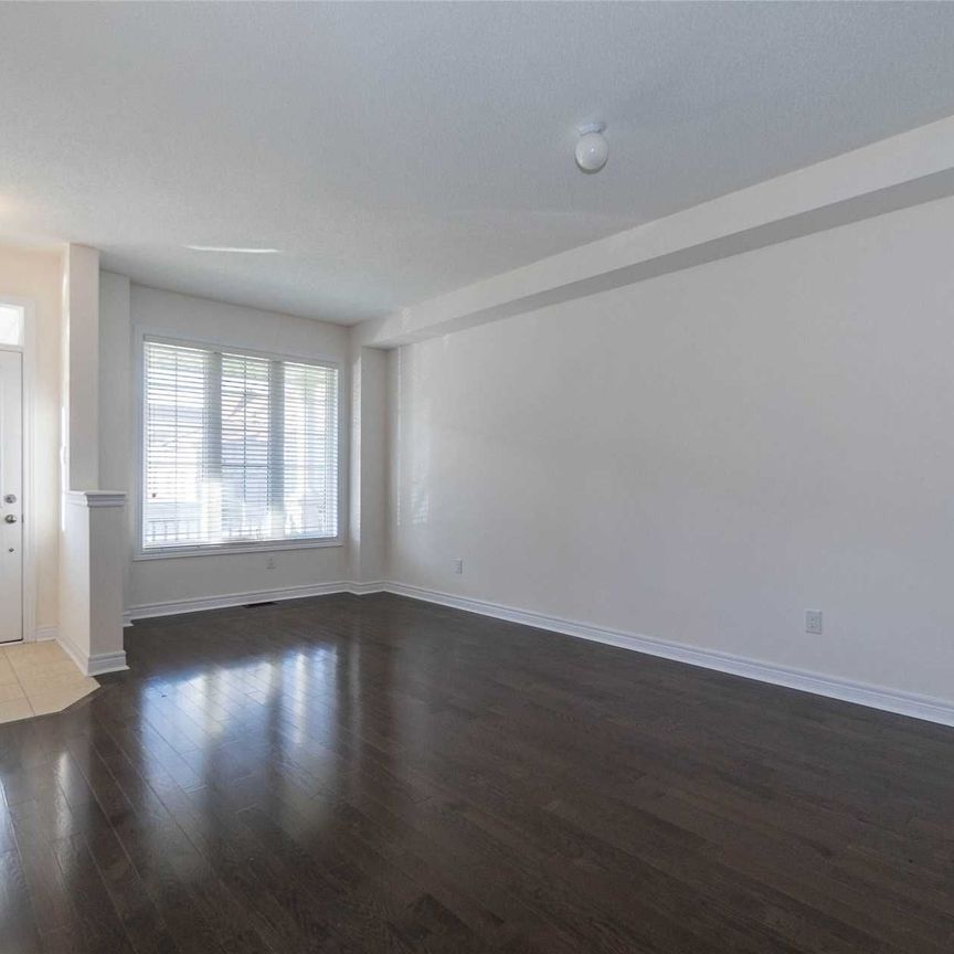 For Lease - 7 Cherna Avenue, Markham, Ontario - Photo 1