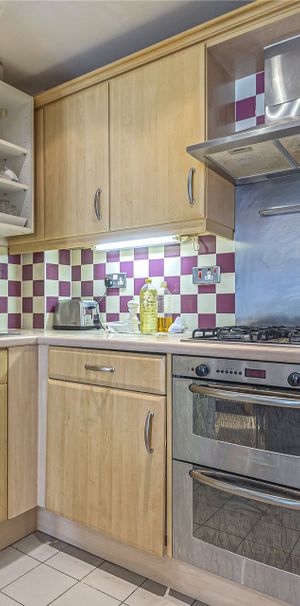 The Pinnacle, Reading The Pinnacle, Reading - Photo 2