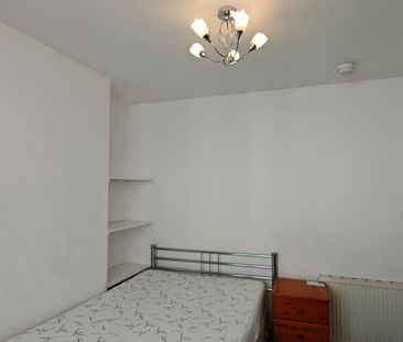 4 Bed Terraced House, St. Mary Magdalene Street, BN2 - Photo 6