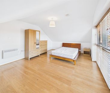 1 bedroom Apartment to rent - Photo 3