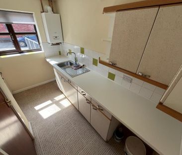 2 bedroom terraced house to rent - Photo 6