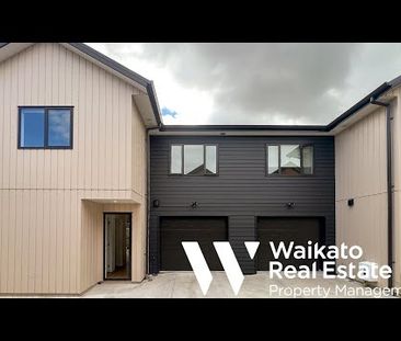 Beautiful Near New Townhouse - Photo 4