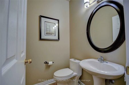 Detached Home For Lease | W9033084 - Photo 5