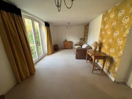 John Cullis Gardens, Leamington Spa, CV32 - Photo 4