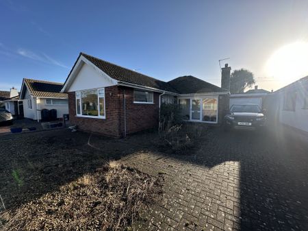 Marine Close, Great Yarmouth, Gorleston - Photo 5