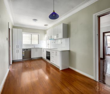 Classic Charm with Modern Comforts - Photo 4