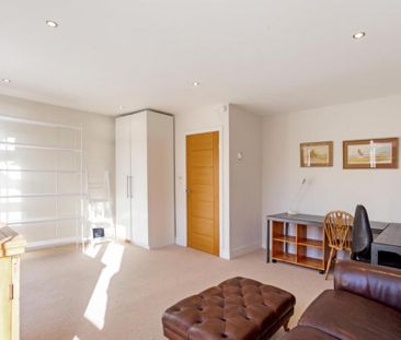 4 bedroom terraced house to rent - Photo 1