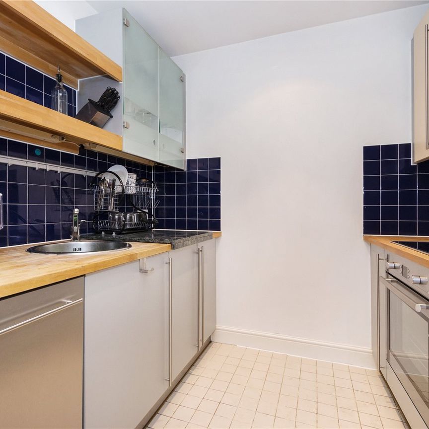 Coke Street, Aldgate East, London, E1 1ER - Photo 1