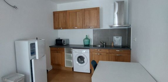 Location Appartement 2 pièces 26m² RODEZ 12000 - Photo 2