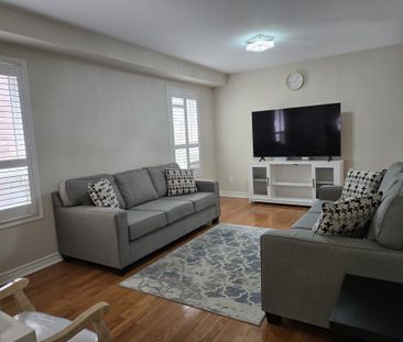 For Lease - 423 Huntington Ridge Drive, Mississauga, Ontario - Photo 3